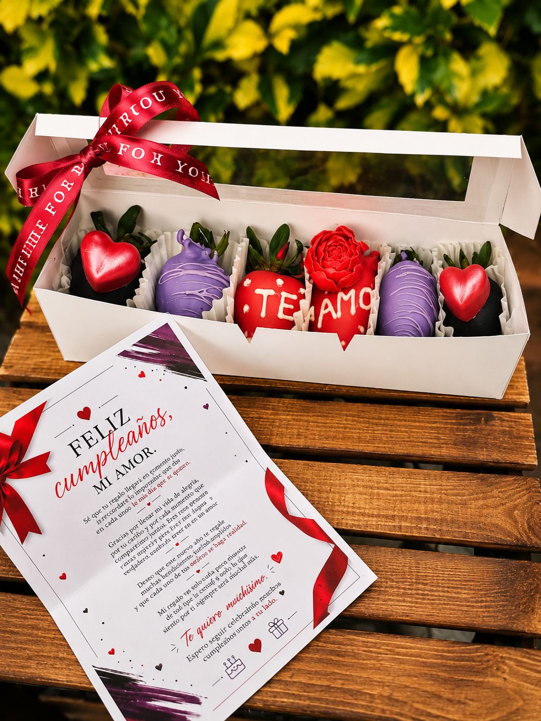 Caja de 6 fresas con chocolate